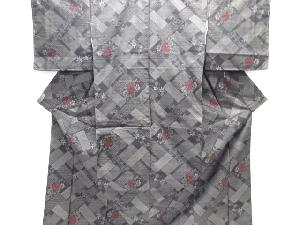 大特価品　変わり桧垣に花模様織り出し本場泥大島紬着物